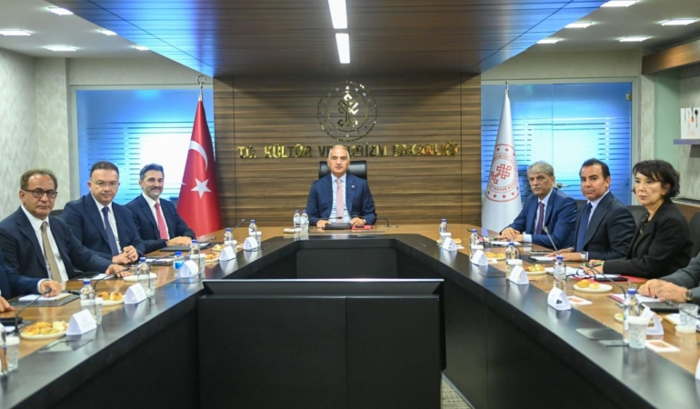 Prof. Dr. Murat Şeker başkanlığındaki HİB yönetimi Ankara'ya çıkarma yaptı